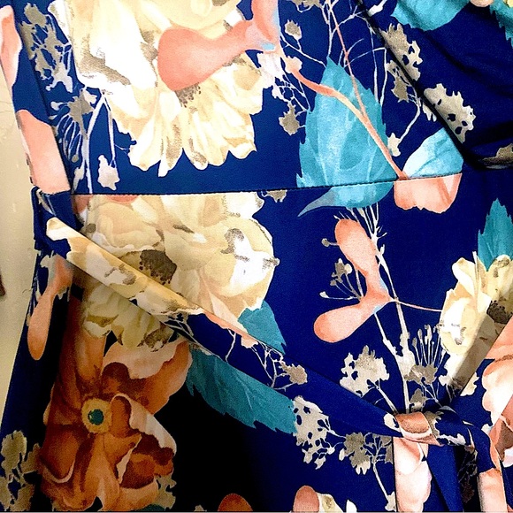 Vanilla Bay Floral Bodycon Maxi Dress EUC Size M - Picture 8 of 8